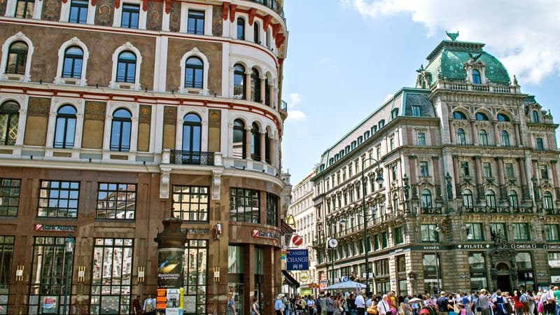 Capital Cities Along the Danube (port-to-port cruise)