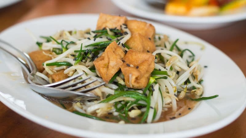 Cruise on the Ganges: The Sacred Waters between Kolkata and Varanasi (port-to-port cruise)