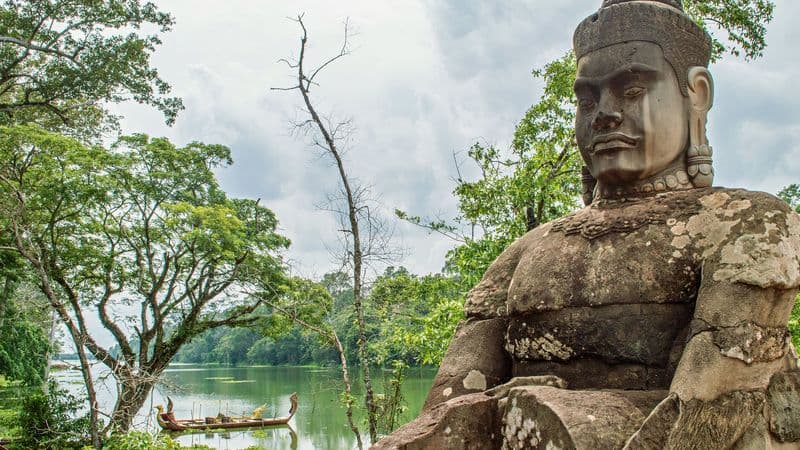 From the Temples of Angkor to the Mekong Delta & The Imperial Cities (port-to-port cruise)
