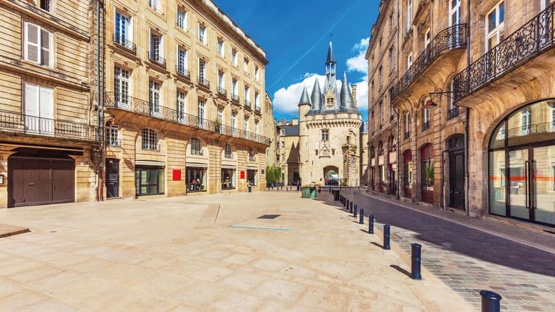 A cruise in Aquitaine : the great wines of Southern France (port-to-port cruise)