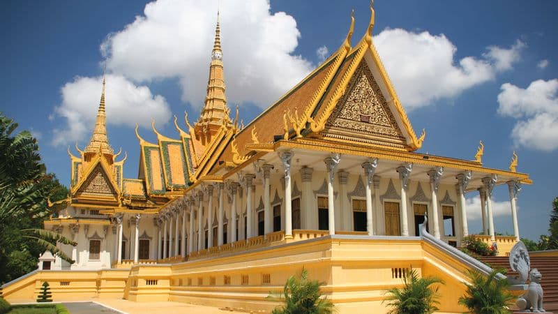 From the Temples of Angkor to the Mekong Delta & The Imperial Cities (port-to-port cruise)