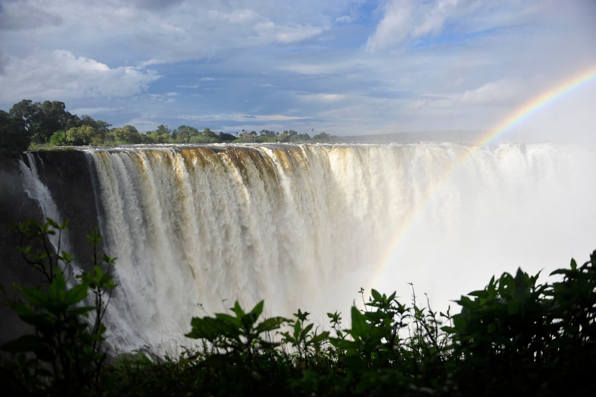 Safari Cruise along the Zambezi River - South Africa, Botswana, Namibia, Zimbabwe (port-to-port cruise)